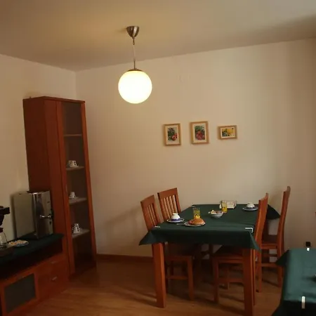 Domus Itineris بيت ضيافة ساموس